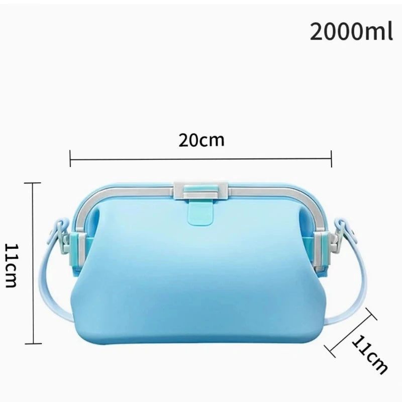 Si apre come un contenitore. Si porta come una borsa.